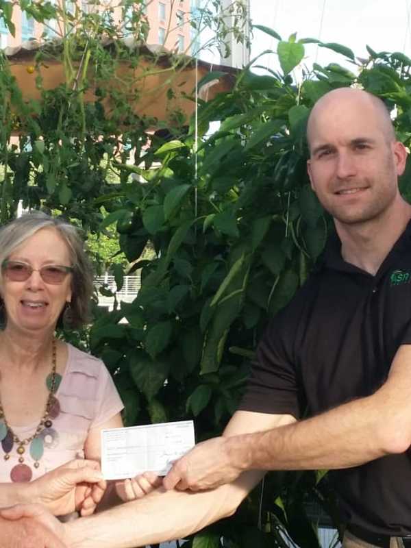 Domino Makes Sweet Donation To Help Science Barge In Yonkers