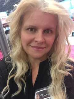 Pink Soda Blow Dry Bar In Fairfield Takes Blowouts To Next Level