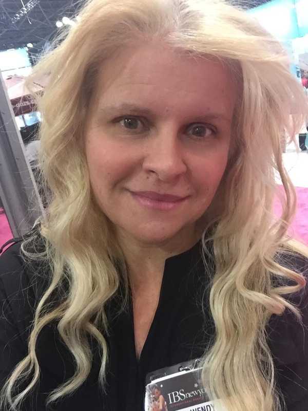 Pink Soda Blow Dry Bar In Fairfield Takes Blowouts To Next Level