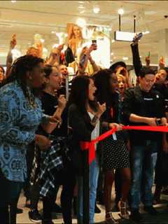 Dick’s Sporting Goods, Other New Retailers Coming To Jefferson Valley Mall