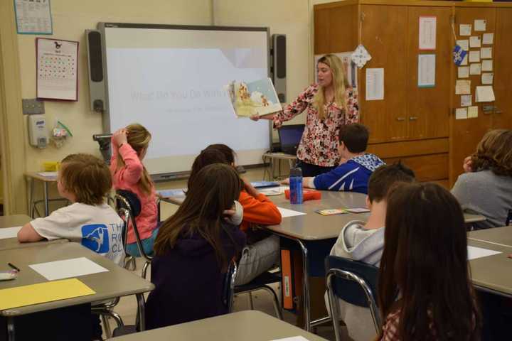 Bronxville School teacher resident Samantha MacDonald teaches fourth-grade students about the importance of sticking with an idea and persevering through any challenge to achieve their long-term goals.