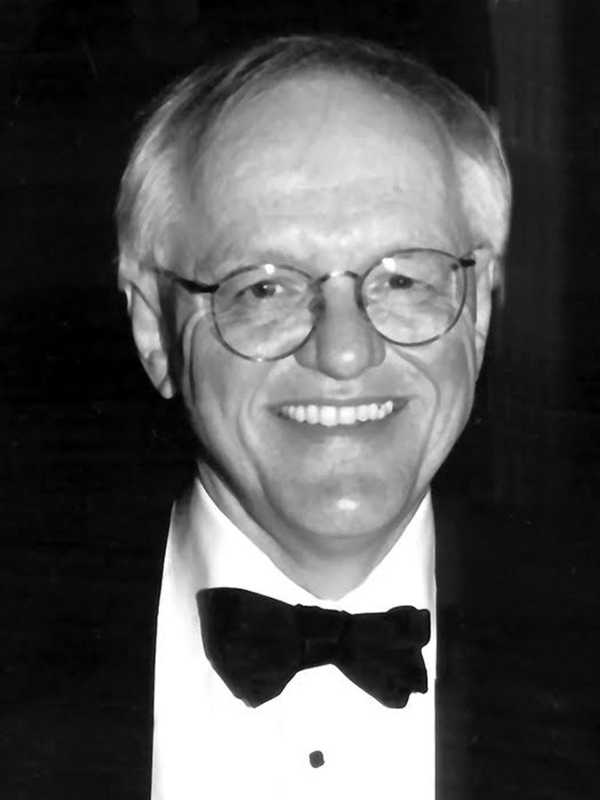 Pianist Glen Kirchoff Performs At Hoff-Barthelson In Scarsdale
