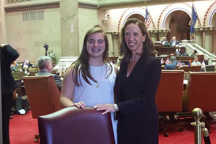 Pelham Eighth-Graders Visit Assemblywoman Paulin In Albany