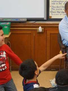 Local VIPs Participate In Jefferson Elementary's Annual Great Read Aloud