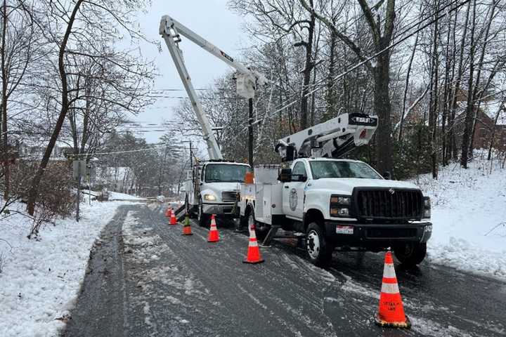 Nor'easter: Here's How Many Are Now Without Power In CT, Communities Most Affected