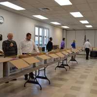 Patterson Rotary Delivers Thanksgiving Dinners To 35 Families