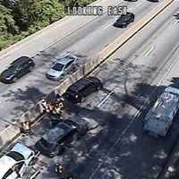 Car Accident Closes Schuylkill Expressway In Lower Merion