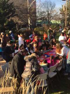Kids Take Photos With Santa, Make Crafts At Eastchester's Santa Stop