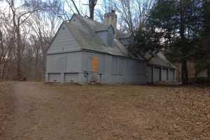 Bye-Bye, Blight: Fairfield To Demolish Lake Mohegan Building