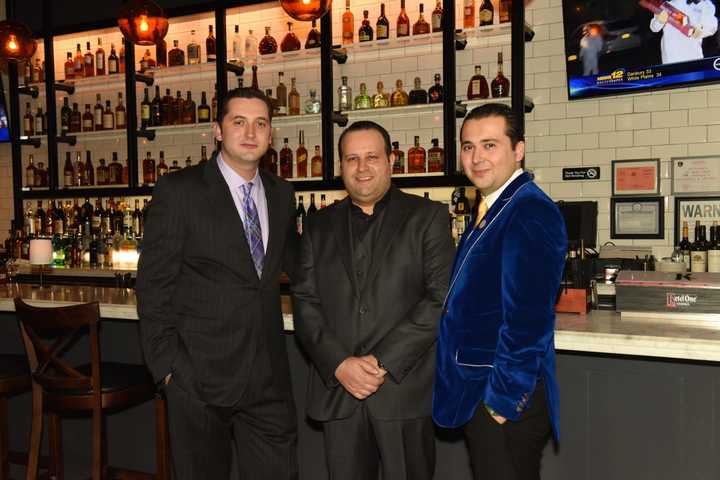 Three Westchester Friends Open KEE Oyster House In White Plains