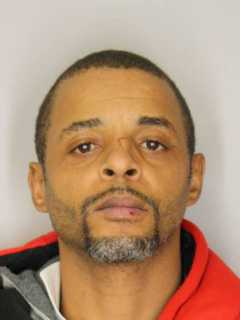 Hyde Park Larceny Suspect Caught After Fleeing Scene In Cab, Police Say