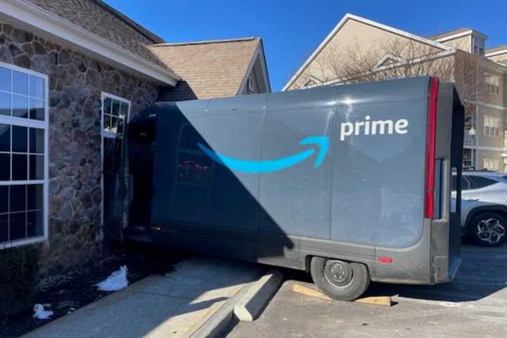 Amazon Delivery Van Crashes Through Georgetown Apartment Building