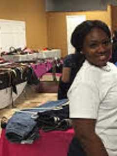 Junior League, Sharing Shelf Treat Teens To Shopping Spree