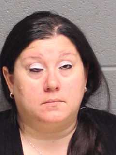 Police: Monroe Mom Live-Streamed 10-Year-Old Son Driving Through Town