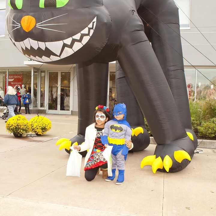 More than 2,000 local families attended Cross County Shopping Center’s annual Halloween Spooktacular event last weekend.