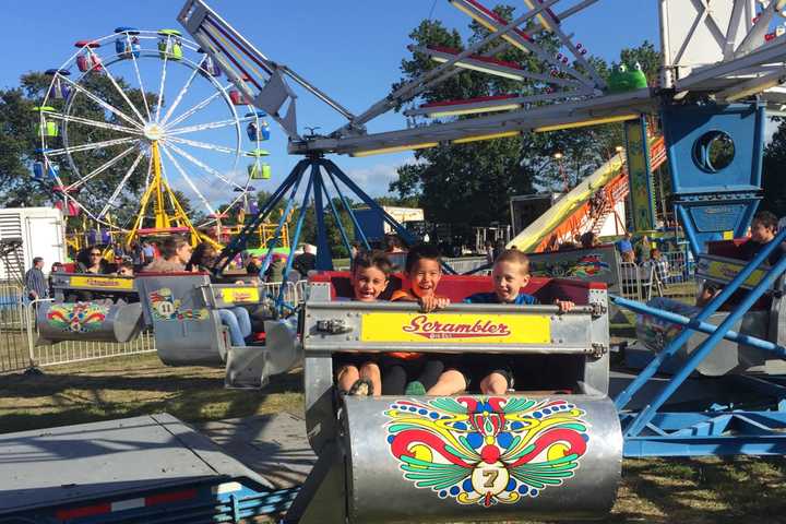 Harrison Elementary Enrichment Committee Hosts Annual Carnival