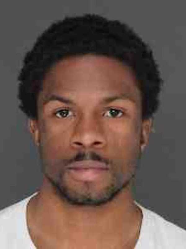 Man, 22, Charged With Fraud In Incident At Palisades Mall Best Buy