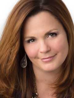 Wilton Photographer Organizes First-Ever Networking Event For Local Moms