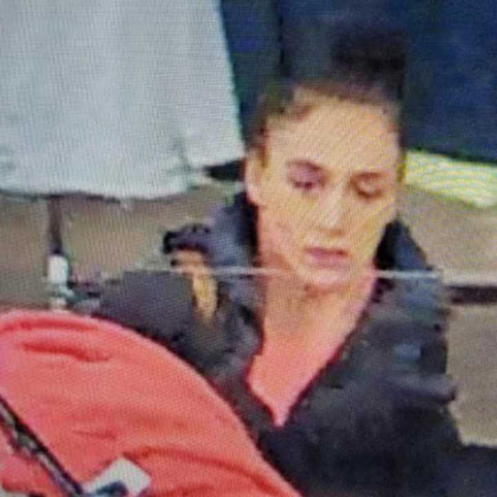 A woman is wanted on Long Island after allegedly stealing hundreds of dollars worth of merchandise from Kohl&#x27;s in Bay Shore.