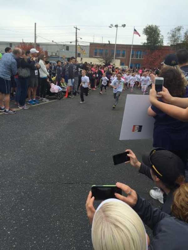 Waldwick Chamber Of Commerce Creates Motivational Sign Contest For 5k