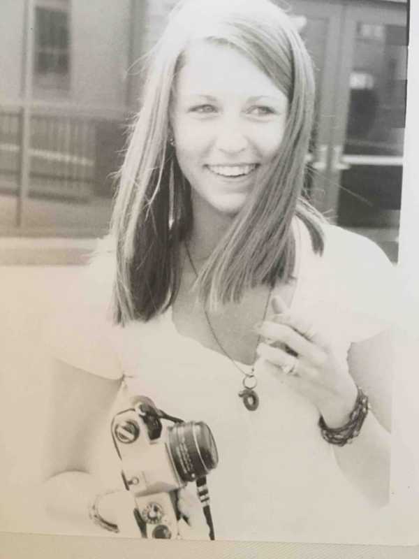 Annebet Van Munching, 26, Darien High School Grad, Artist