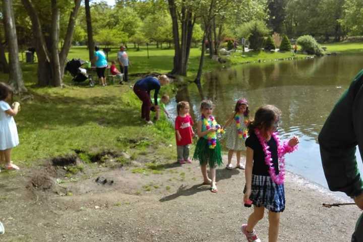 Orangetown Weighs Plan To Make Non-Residents Pay To Play In Parks