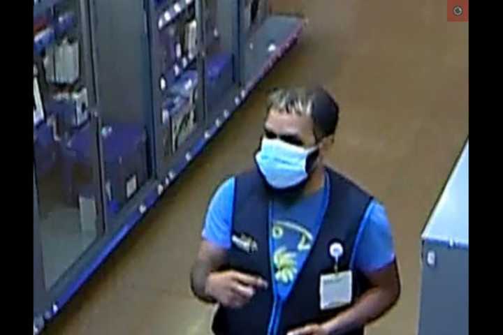 Thief Poses As Walmart Employee, Steals VR Headset In MontCo: Police