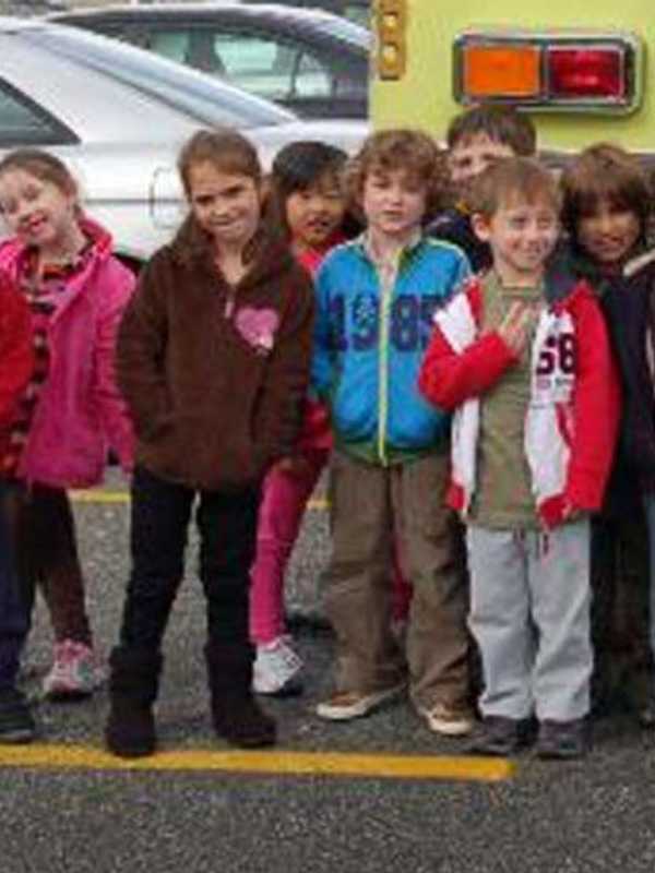 Waverly School Students In Eastchester Participate In Reading Program