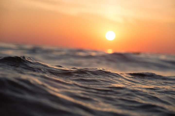 Life Boat Spotted: Fishing Ship Sunk Off Massachusetts Coast