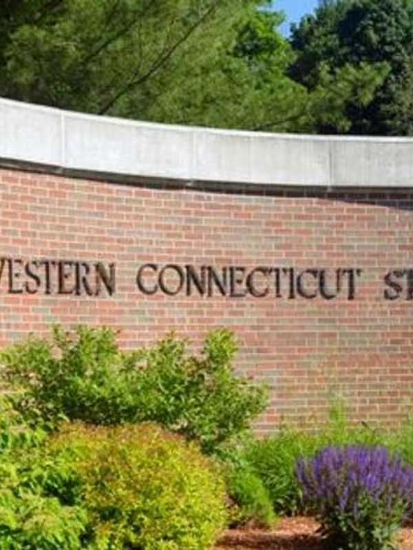 WestConn In Danbury Celebrates Constitution With Political Discussion