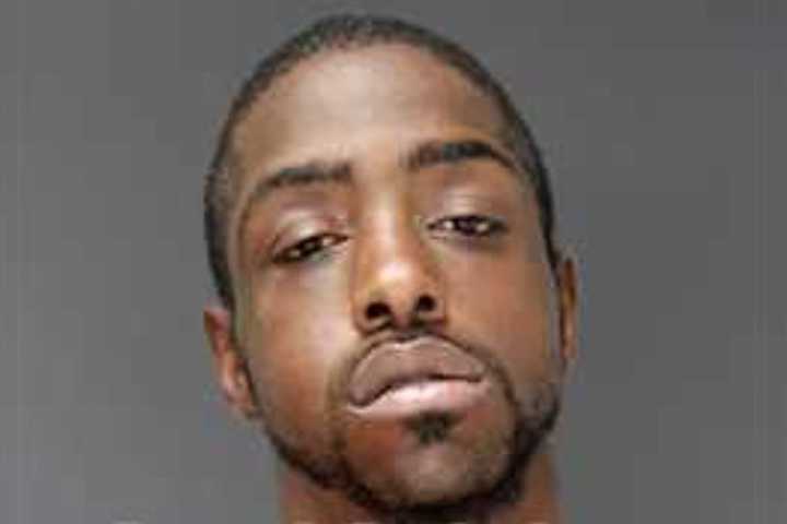 Construction Worker Helps Capture Violent Ex-Con In Edgewater Police Assault, Authorities Say