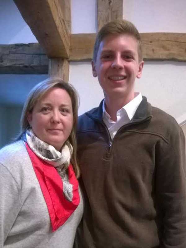 Weston Republicans Award $500 Scholarship To High School Intern