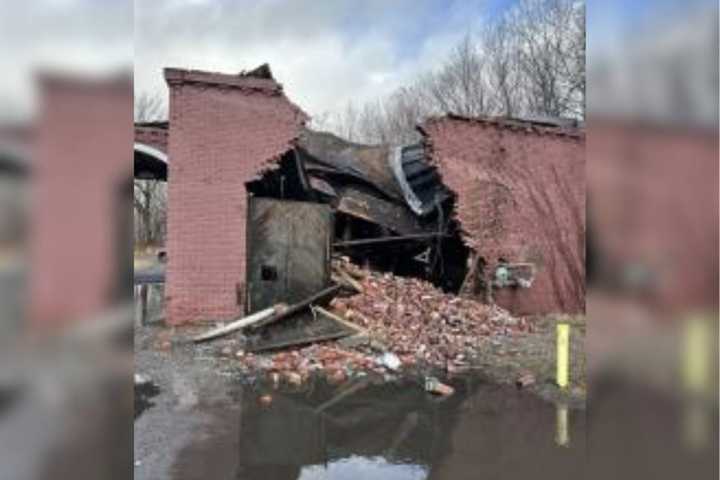 1-Story Building Partially Collapses In Whitman: Officials