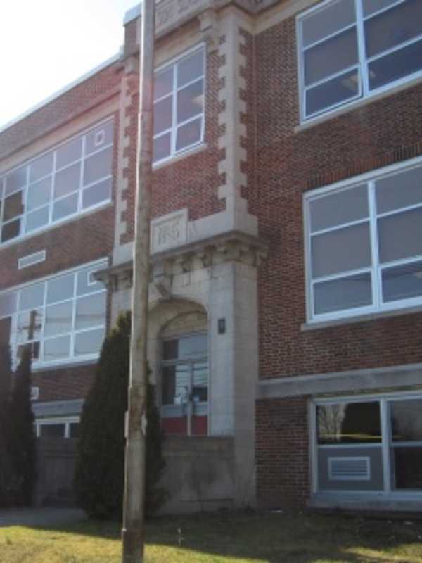 Some Parents Think Lodi School Looks Like Prison