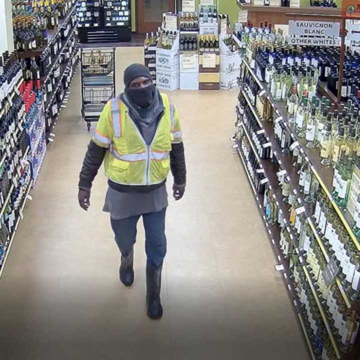 Police in Montgomery County are seeking the public&#x27;s help identifying a man who stole three bottles of alcohol from a local liquor store on Saturday, authorities said.