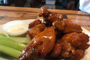 This Eatery Serves Up Best Wings In Massachusetts, Report Says