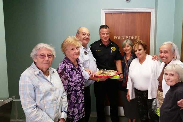 Atria Seniors Thank Briarcliff First Responders