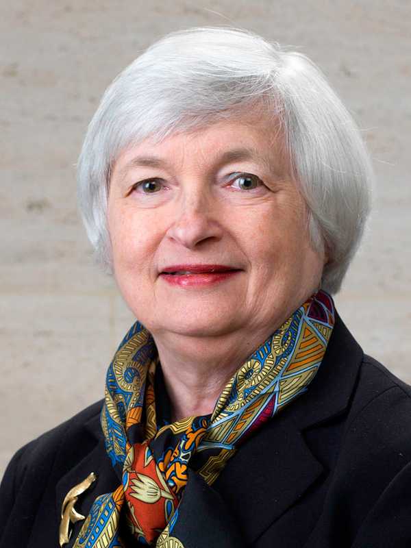 Federal Reserve Keeps Interest Rates Unchanged