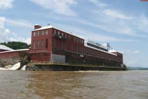 Female Fisherman Dies After Boat Capsizes In Susquehanna River