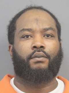 Virginia Man Used Phone To Prey On Underage Girl He Met In Gainesville, Police Say
