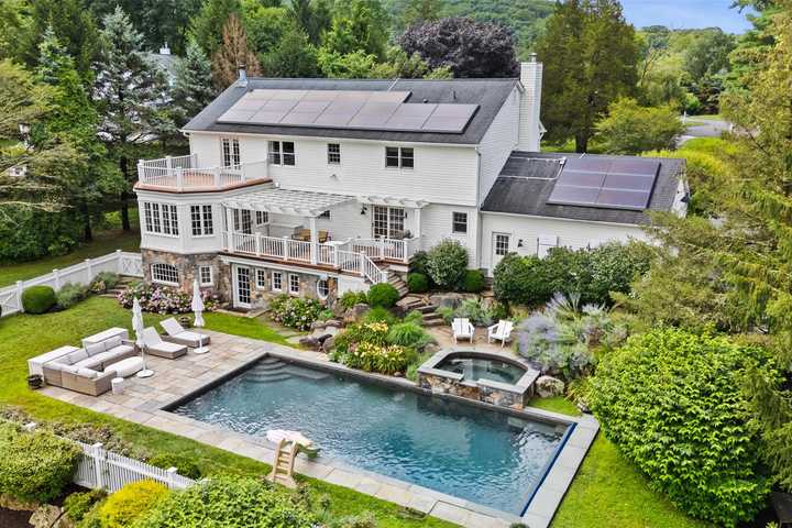 20 Little Pine Road, Mount Kisco, NY 10549, Mount Kisco, NY 10549