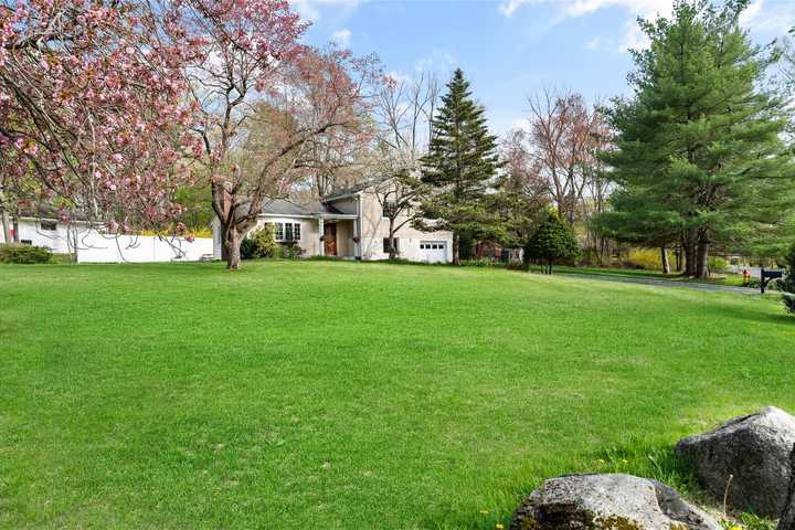 23 Kathleen Lane, Mount Kisco, NY 10549, Mount Kisco, NY 10549