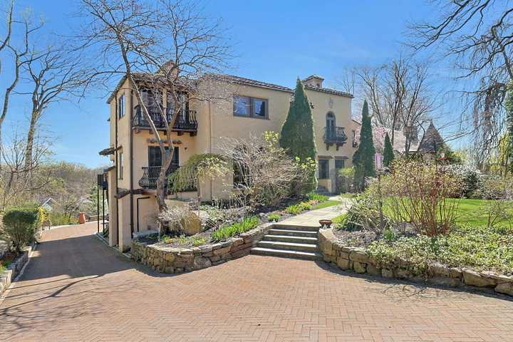 286 Lyncroft Road, New Rochelle, NY 10804, New Rochelle, NY 10804