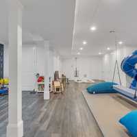 <p>3 Bridle Way in Saddle River
  
</p>