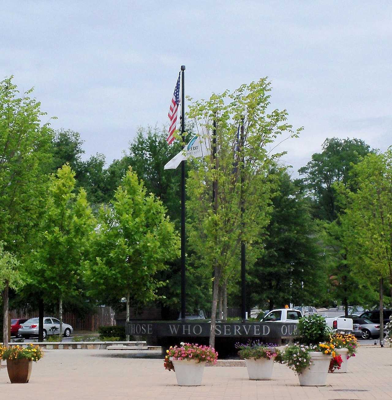 This Is Virginia's Wealthiest Town, New Report States West