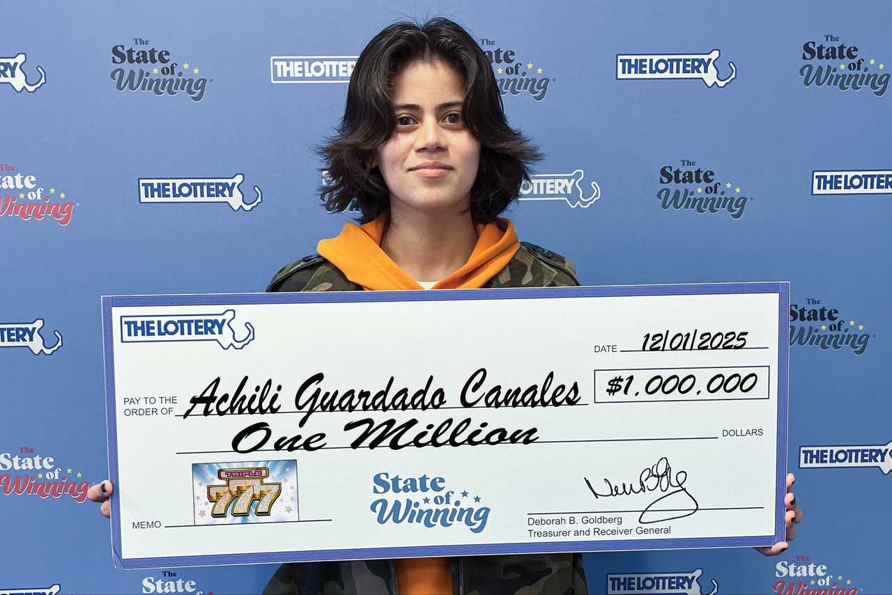 Achili Guardado Canales
  
