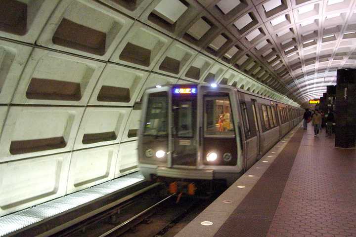 Suspect Hospitalized After Officer-Involved Shooting At Rosslyn Metro Station (DEVELOPING)