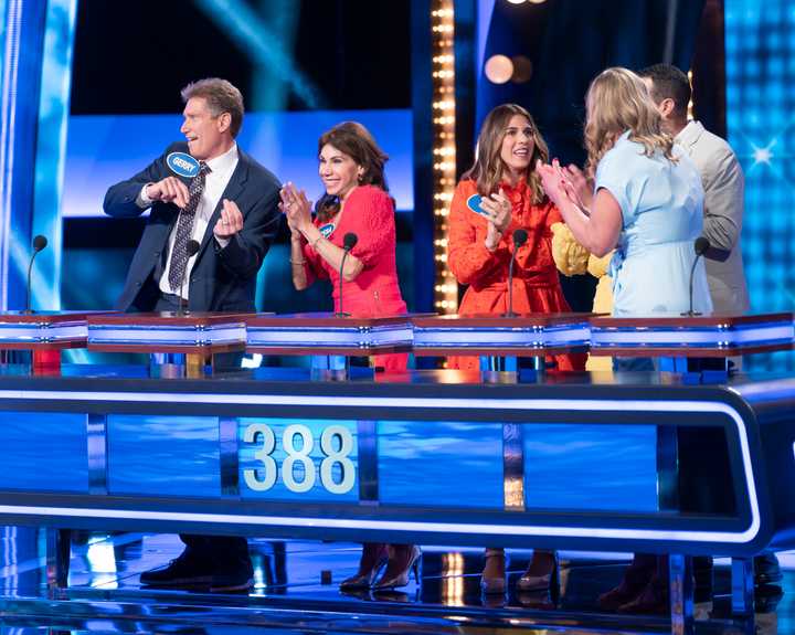 Gerry Turner and Theresa Nist compete on "Celebrity Family Feud."