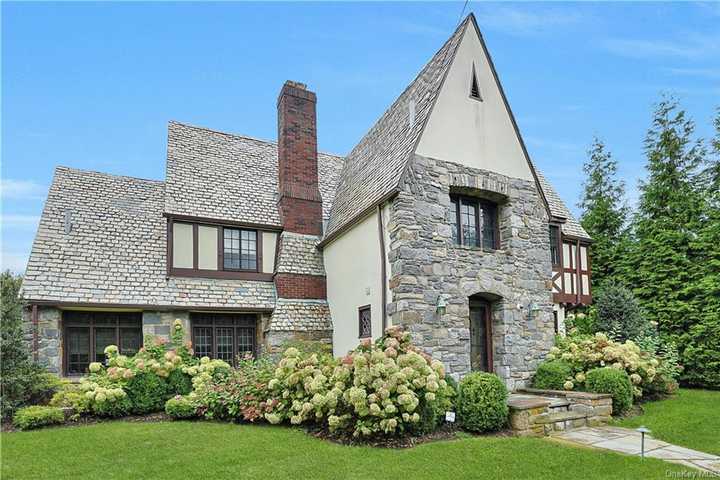 20 Tintern Lane, New Rochelle, NY 10583, New Rochelle, NY 10583