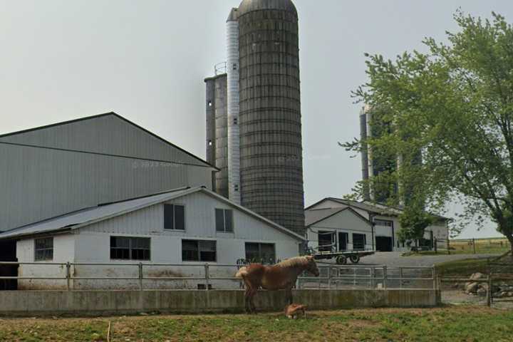 Amish Farm Has Two-Alarm Barn Fire: Authorities